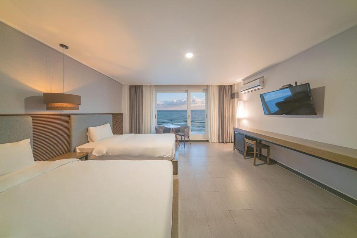 El Hotel Yangyang Εξωτερικό φωτογραφία