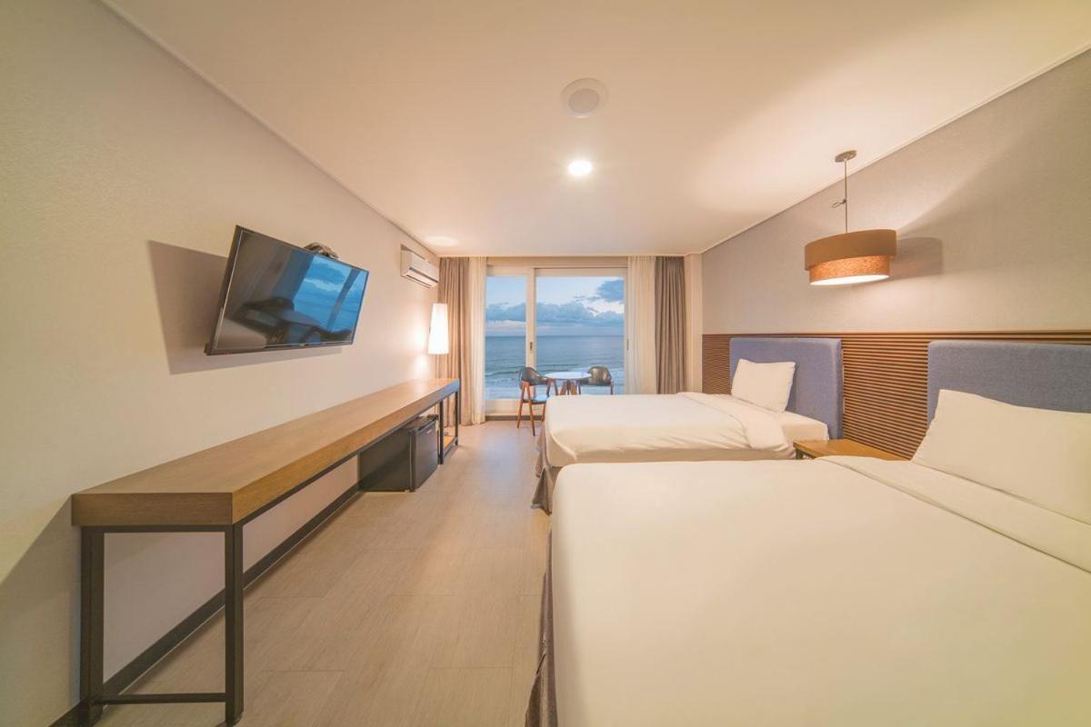 El Hotel Yangyang Εξωτερικό φωτογραφία