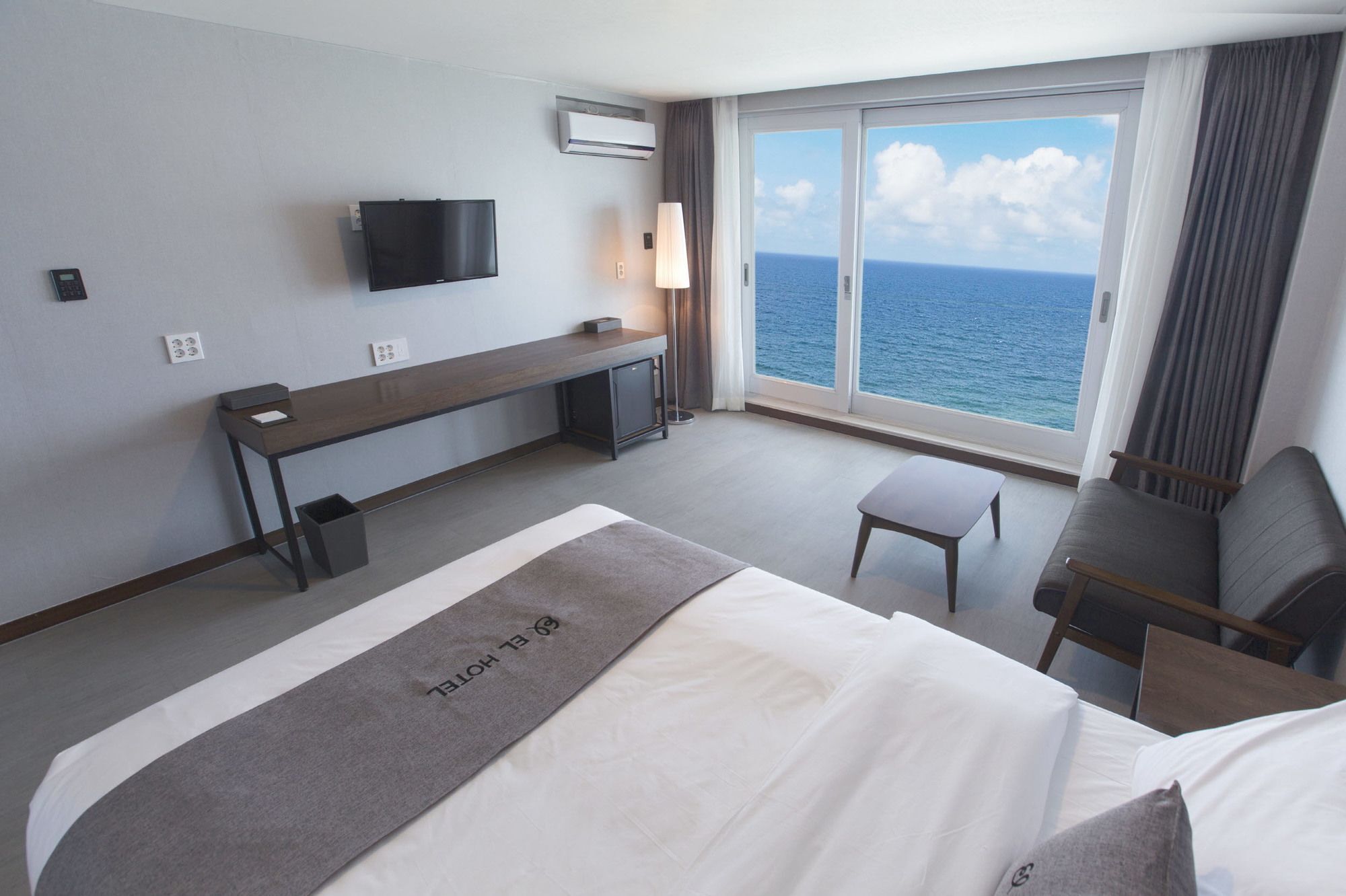 El Hotel Yangyang Εξωτερικό φωτογραφία
