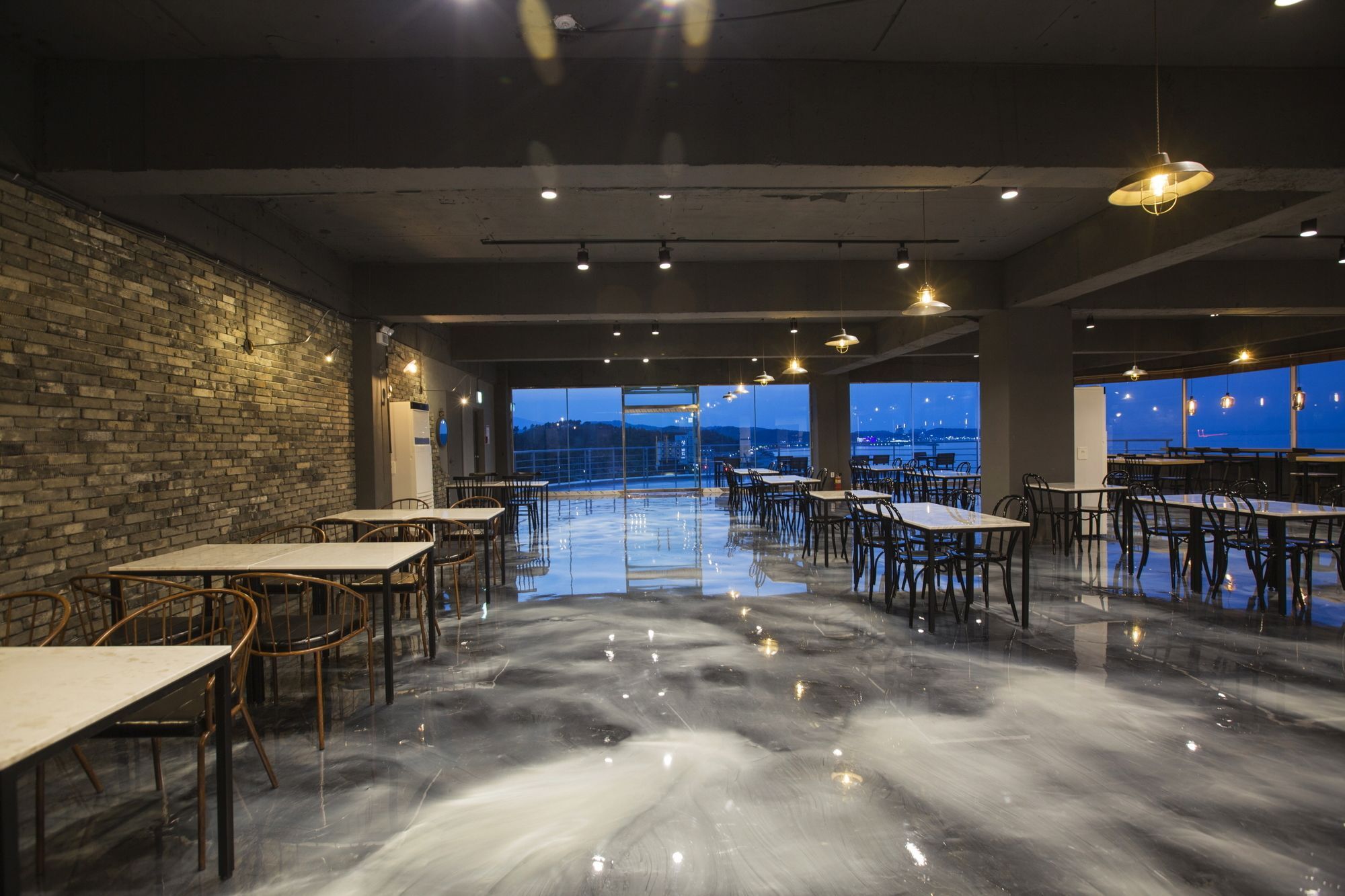 El Hotel Yangyang Εξωτερικό φωτογραφία