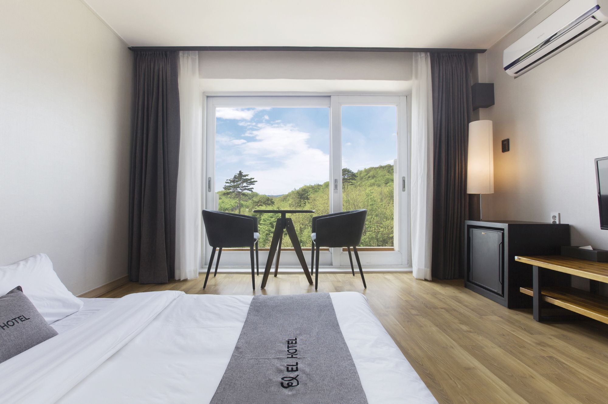El Hotel Yangyang Εξωτερικό φωτογραφία